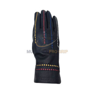 Gants de conduite fiables pour accessoires automobiles, conçus pour une maniabilité fluide et un confort optimal - Product Image 3