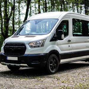 VENTAS RÁPIDAS: Camioneta Utilitaria Ford Transit Trail con Motor Potente, Gran Espacio y Calidad de Construcción Confiable para la Demanda del Mercado de Exportación - Product Image 5