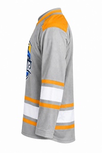 Maillot de hockey sur glace gris clair sublimé avec rayures argentées et dorées, écusson, uniforme d'équipe, performance, séchage rapide, polyester, vêtements de sport - Product Image 3