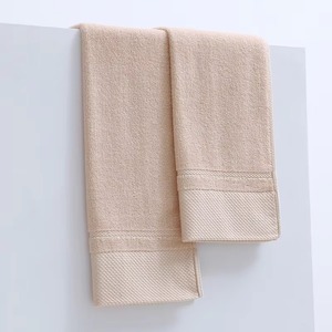 Serviette de toilette en coton écologique réutilisable, douce, respirante, séchage rapide, fournisseur OEM en gros, couleur unie, tissée en terry - Product Image 2