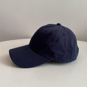 Gorra de Béisbol Unisex Azul Marino de Malla con Logotipo de Goma Blanca en Relieve, Ajustable, Estilo Casual - Product Image 2