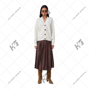 Luxury Women <b>Chunky</b> <b>Knit</b> <b>Cardigan</b> Sweater Oversized Button Front Winter Outerwear Premium Ribbed <b>Knit</b> Women <b>Cardigan</b> custom logo - Product Image 4