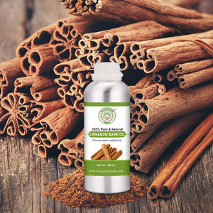 Aceite esencial de corteza de canela destilado al vapor Alto CONTENIDO DE cinamaldehído OEM/ODM disponible - Product Image 2