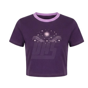 T-shirts courts pour femmes, style streetwear, tissu léger et doux, adaptés au sport, aux tenues décontractées et au style de mode quotidien. - Product Image 5