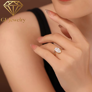 Anillo de compromiso de platino con diamante ovalado cultivado en laboratorio, banda curva envolvente de cuatro puntas, joyería nupcial para mujer - Product Image 4