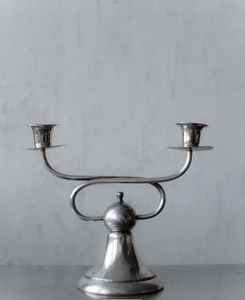 Candélabre moderne en métal à 4 lumières, porte-bougie décoratif, centre de table, finition argentée pour la décoration de la maison, des mariages et des dîners - Product Image 2
