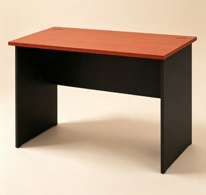 Bureau de travail commercial rectangulaire moderne, plateau en bois, pieds noirs, design minimaliste, mobilier de bureau à domicile autoportant - Product Image 1