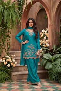 Ensemble Kurti Palazzo Dupatta traditionnel pour femmes en tissu Aarika Textile Premium rouge avec perles, prix de gros - Product Image 4