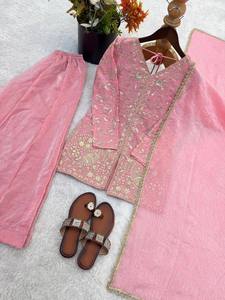 Lanzamiento del nuevo conjunto de fiesta Pur: top de seda pesada, pantalón palazzo y dupatta. - Product Image 6