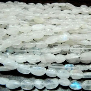 ลูกปัดมูนสโตนสีขาวธรรมชาติทรงรีเรียบเนียน ยาว 13 นิ้ว - Product Image 3