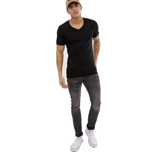 RICSA INTERNATIONAL Usine de Guangzhou – T-shirt homme col en V noir, coupe ajustée, 180 g/m², imprimé, design personnalisé, haute qualité, vente en gros à prix abordable - Product Image 6