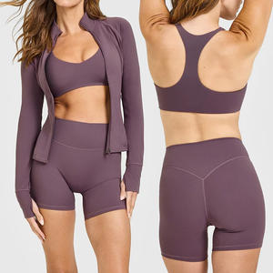 Conjunto de yoga perfecto para mujer, 3 piezas, de secado rápido, con sujetador deportivo, chaqueta y pantalones cortos, conjunto deportivo de cintura alta para mujer, para fitness al aire libre y gimnasio. - Product Image 4