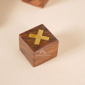 Jeu de Tic Tac Toe en bois de qualité supérieure – Jeu de table de luxe et accent décoratif pour la maison - Product Image 5