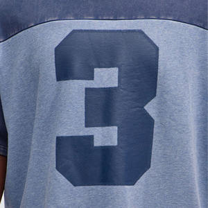 Camiseta de algodón 100% para hombre, de marca privada OEM, estilo oversize con bloques de color, hombros caídos, estilo casual urbano, estampado de 3 números, proveedor de EE. UU. - Product Image 2