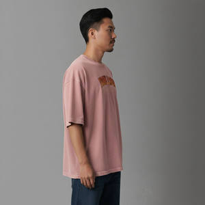 Offre de personnalisation : T-shirt rose surdimensionné en coton pour homme avec logo imprimé, style col rond, manches courtes décontractées, respirant. - Product Image 5