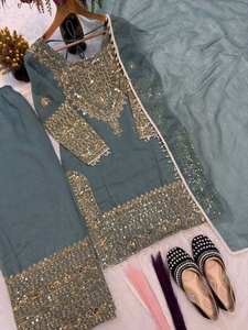 Nouvel ensemble tendance trois pièces prêt-à-porter en soie froissée lourde, Kurta et pantalon de mariage réversibles avec Duptta à bordure en dentelle fantaisie - Product Image 3