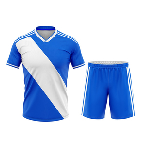 Ensembles d'uniformes de football respirants, légers, à séchage rapide, avec impression par transfert thermique personnalisée, imprimés sur toute la surface, pour l'entraînement sportif - Product Image 4