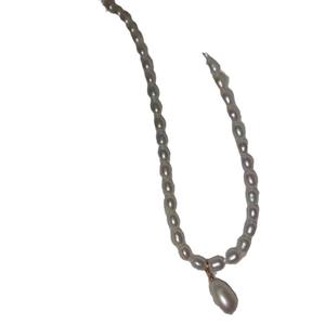 Luxury Retro Natural <b>Freshwater</b> <b>Pearl</b> <b>Necklace</b> with Strong Light Collarbone Chain Rice Bead Niche for Women - Product Image 5