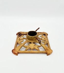 Support de sapin de Noël vintage doré, style années 1950, support de sapin rétro, décoration de Noël dorée, base de sapin en fer doré - Product Image 1