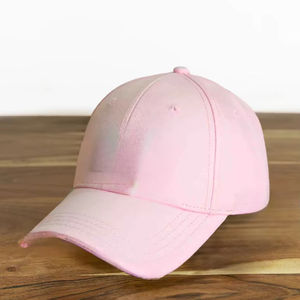 Elegante Gorra de Béisbol Impermeable para Montar a Caballo 2026, Correa Ajustable, Diseño con Imagen Estilizada para Uso Diario al Aire Libre - Product Image 1