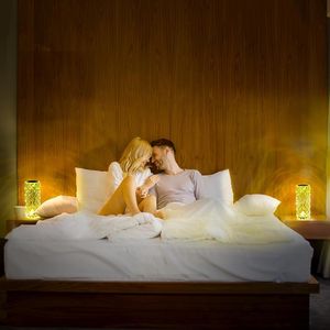 BGFHome RGB lampada da tavolo in cristallo di colore romantico LED rosa diamante luce notturna con telecomando Touch per soggiorno - Product Image 5