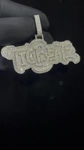 Collier Pendentif Personnalisé Iced Out avec Nom, Style Hip Hop de Luxe, Breloque Script, Micro-Pavé de Pierres, Bling Spectaculaire - Product Image 3