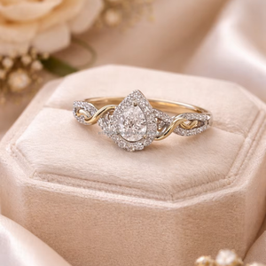 Anillo de Diamantes de Corte Pera de Lujo en Dos Tonos con Halo, Elegante Anillo de Compromiso para Mujer, Regalo de Joyería Fina para Aniversario de Bodas - Product Image 1