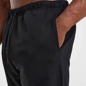 Pantalon de jogging streetwear personnalisé de haute qualité, coupe ample, en coton épais 600 GSM, gris, jambe large droite, pour homme - Product Image 4