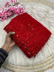 ผ้าซารีตาข่ายลายผีเสื้อพร้อมเสื้อคลุมตาข่ายลายผีเสื้อ ตกแต่งด้วยลูกปัดสวยงามแบบดีไซเนอร์  พร้อมงานปักลาย C Pallu ทั่วผืนผ้า และขอบผ้าลายอาร์โค - Product Image 4
