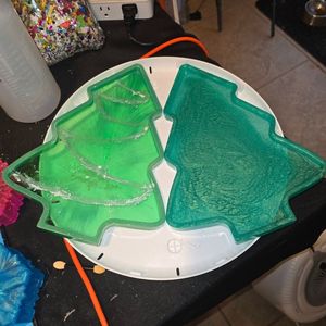 Customized Eco-Friendly Waterproof Resin Christmas <b>Tree</b> Shape Handicraft Indoor Tabletop Decor <b>with</b> Ornament Green Color - Product Image 5