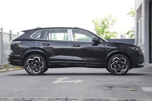 Tuguan L 2025, Vehículo SUV de Alto Rendimiento, Volante a la Izquierda, de <span class=keywords><strong>Uniland</strong></span> en China - Product Image 5
