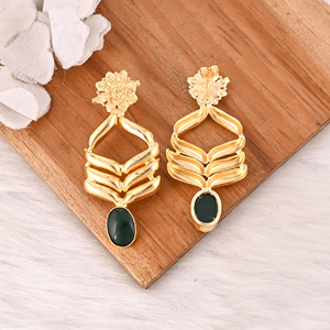 Pendientes Colgantes de Latón Chapado en Oro con Gema Hidroelástica Verde de Diseño Floral, Joyería de Moda Hecha a Mano para Mujer con Engaste de Bisel - Product Image 3