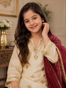 Ensemble de vêtements indiens pakistanais pour filles, en soie Frendy, avec sequins et broderies Zari, séchage rapide, doublure en micro-coton lourd et doux, Kurta Palazzo - Product Image 3