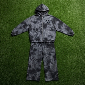 Conjunto de Sudadera con Capucha y Pantalones Anchos con Cremallera para Hombre, Color Gris Carbón y Negro, con Paneles Tachonados, Estilo Urbano, Chándal Personalizado OEM ODM - Product Image 6