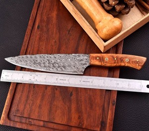 Couteau de Chef en Acier Damas Forgé à la Main, Manche en Bois, Lame de 7 Pouces, Style Moderne, Ambidextre, Marque Rosewood, Finition Poli Miroir - Product Image 2