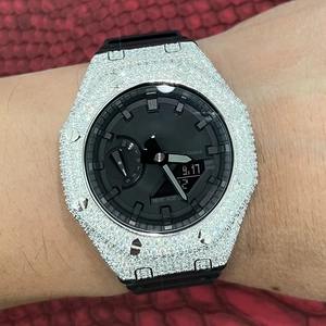 Reloj de Pulsera Automático de Acero Inoxidable Personalizado con Correa de Goma, Adornado con Diamantes Moissanite, Estilo Ejecutivo - Product Image 2