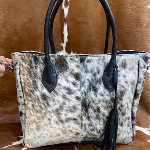 Bolsos de Mano de Cuero Vacuno con Diseño Personalizado al por Mayor, Bolsos de Mano de Cuero Vacuno con Logotipo Impreso Personalizado de Alta Calidad - Product Image 2