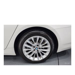 BMW Série 5 523d XDrive Luxe Août 2022 67 187 km Diesel Automatique Norme d'émission Euro V Volant à gauche - Product Image 5