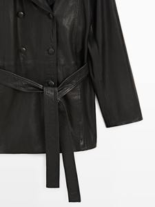 Manteau trench en cuir noir pour femme, double boutonnage, avec ceinture, col rabattu - Product Image 3