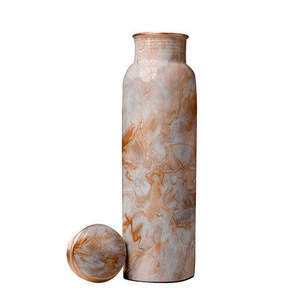 Bouteille en cuivre imprimée style marbre moderne, très vendue, avec couvercle, gourde portable pour voyage - Product Image 1