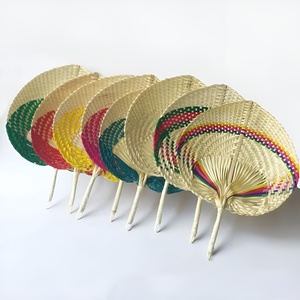 Ventilador de pared decorativo de mano estampado trenzado a mano ventilador de mano de bambú colorido más barato de Vietnam - Product Image 5