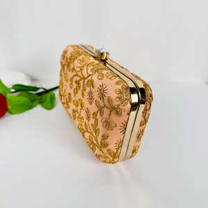 Elegancia moderno pulido antiguo bandolera Sling Bag Sky Wing bordado Diseño elegante moda adelante compacto escultura pulida - Product Image 2