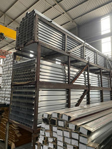 Perfil en T de Aleación de Aluminio Serie 6000 CNW GROUP, Modelo 070301, Temperatura T3~T8, Recubrimiento en Polvo, para Decoración de Terrazas Modernas - Product Image 3