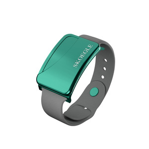 Pulsera con Rastreador GPS Inteligente SKOEGLE con Wi-Fi/GSM para Niños y Adultos Mayores, Botón SOS, Batería Recargable, Rastreo en Tiempo Real, Geocerca - Product Image 4