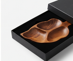 Plato de servir de madera hecho a mano con forma de hoja, diseño minimalista de madera maciza, acabado pulido, para frutos secos, chocolate y postres. - Product Image 6