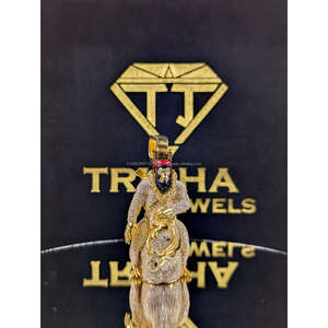 Colgante de Mono Chapado en Oro de Alta Gama, Totalmente Cubierto de Diamantes VVS Cultivados en Laboratorio en Plata de Ley, Joyería de Trisha Jewels - Product Image 1