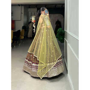 Impression numérique Chinon avec broderie paillettes travail Lehenga Choli - Product Image 4