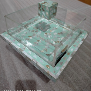 Base para Pastel de Lujo Ecológica de Madreperla con Tamaño Personalizado y Tapa de Acrílico para Decoradores de Pasteles y Postres - Product Image 4