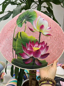 Chapeau conique artisanal vietnamien en feuilles de palmier, chapeau de soleil en paille, vente en gros pour la plage, le jardinage, l'agriculture, les voyages et la décoration - Product Image 4