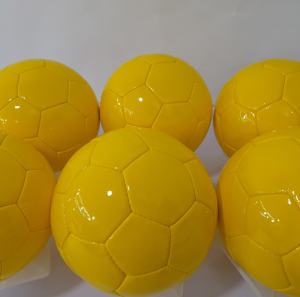 Tamaño paquistaní 4 balones de fútbol cosidos a mano Venta al por mayor Material de PVC pelotas de entrenamiento ISO9001 Certificado OEM aceptado - Product Image 3